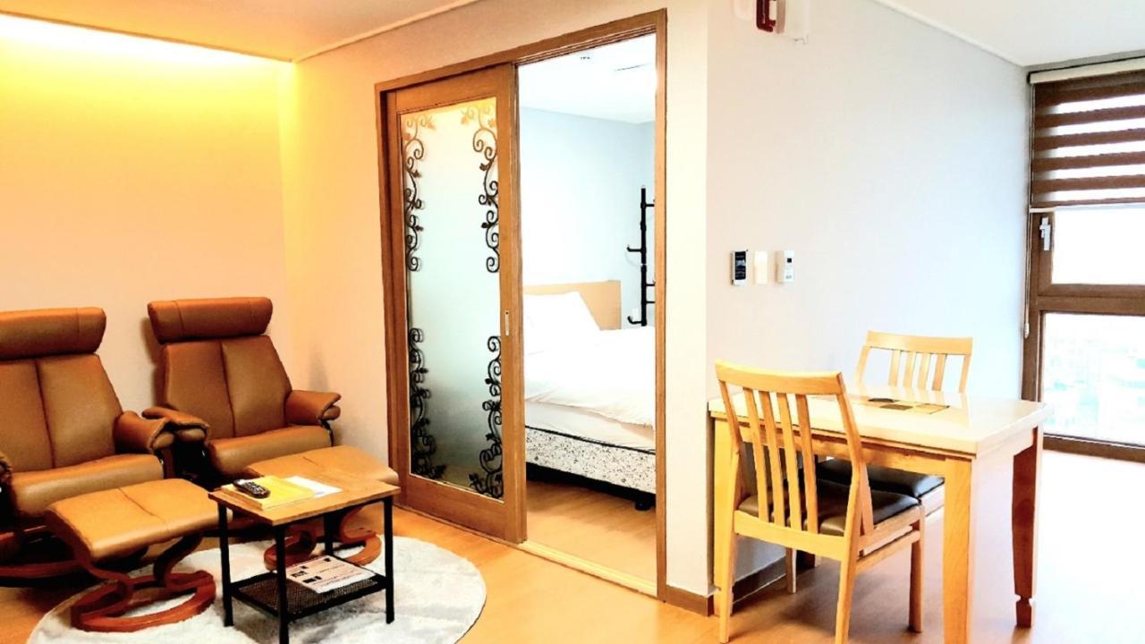 Residence Hotel K Okpo Geoje Eksteriør bilde
