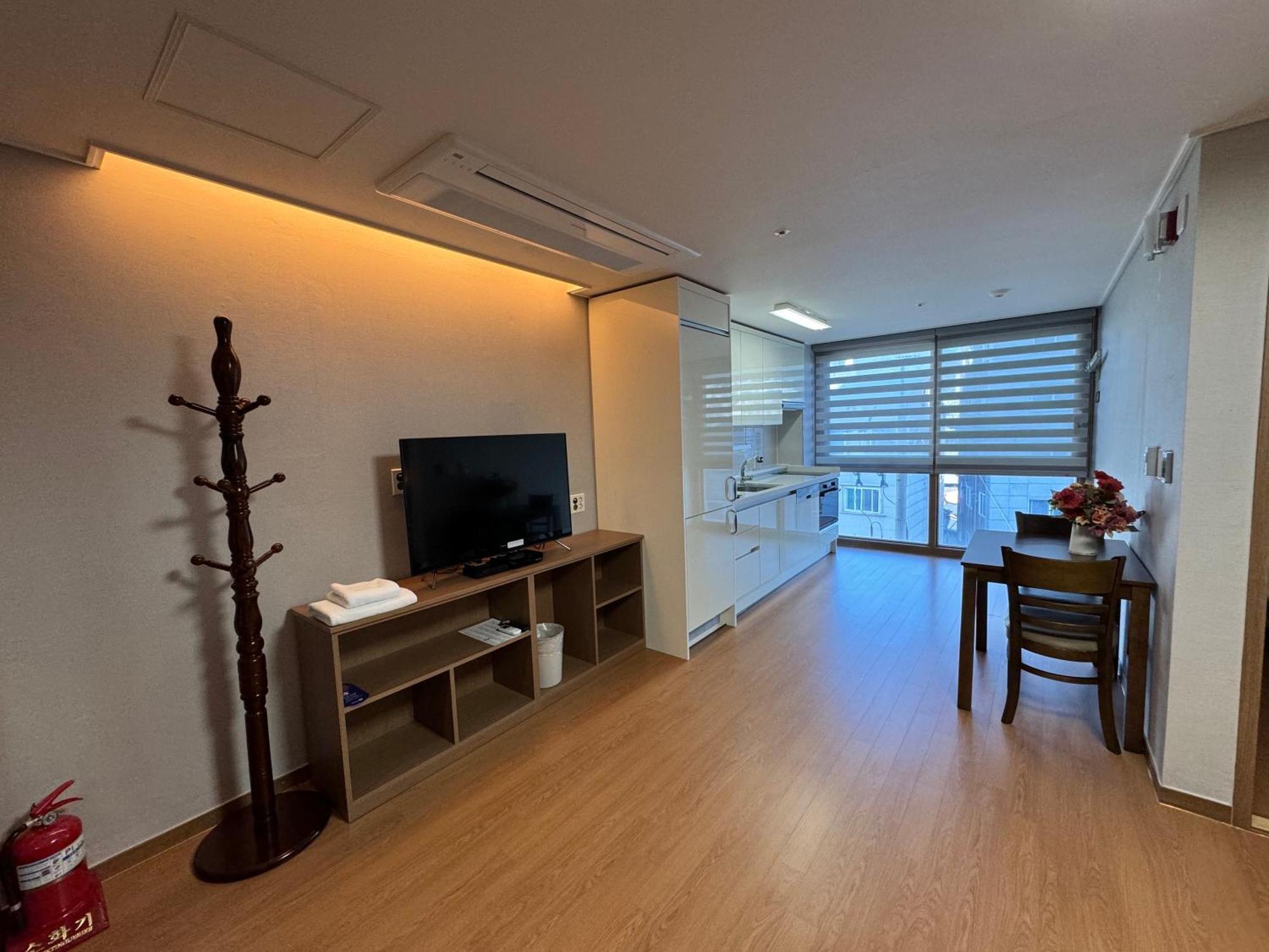 Residence Hotel K Okpo Geoje Eksteriør bilde